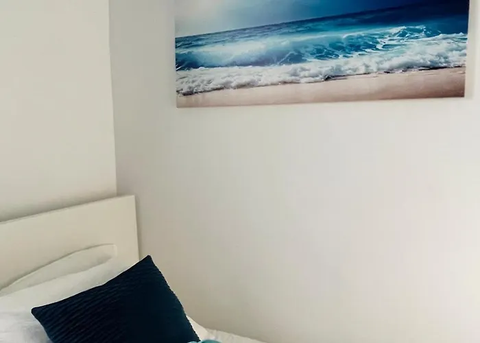 Apollonia 切列梅萨皮卡